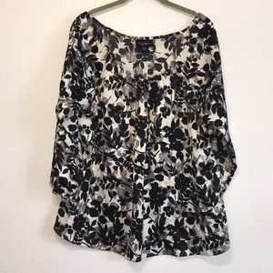Floral print New Additions Maternity blouse XL